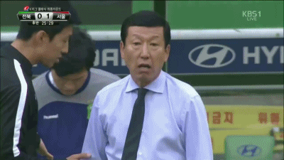 언어 마술사...