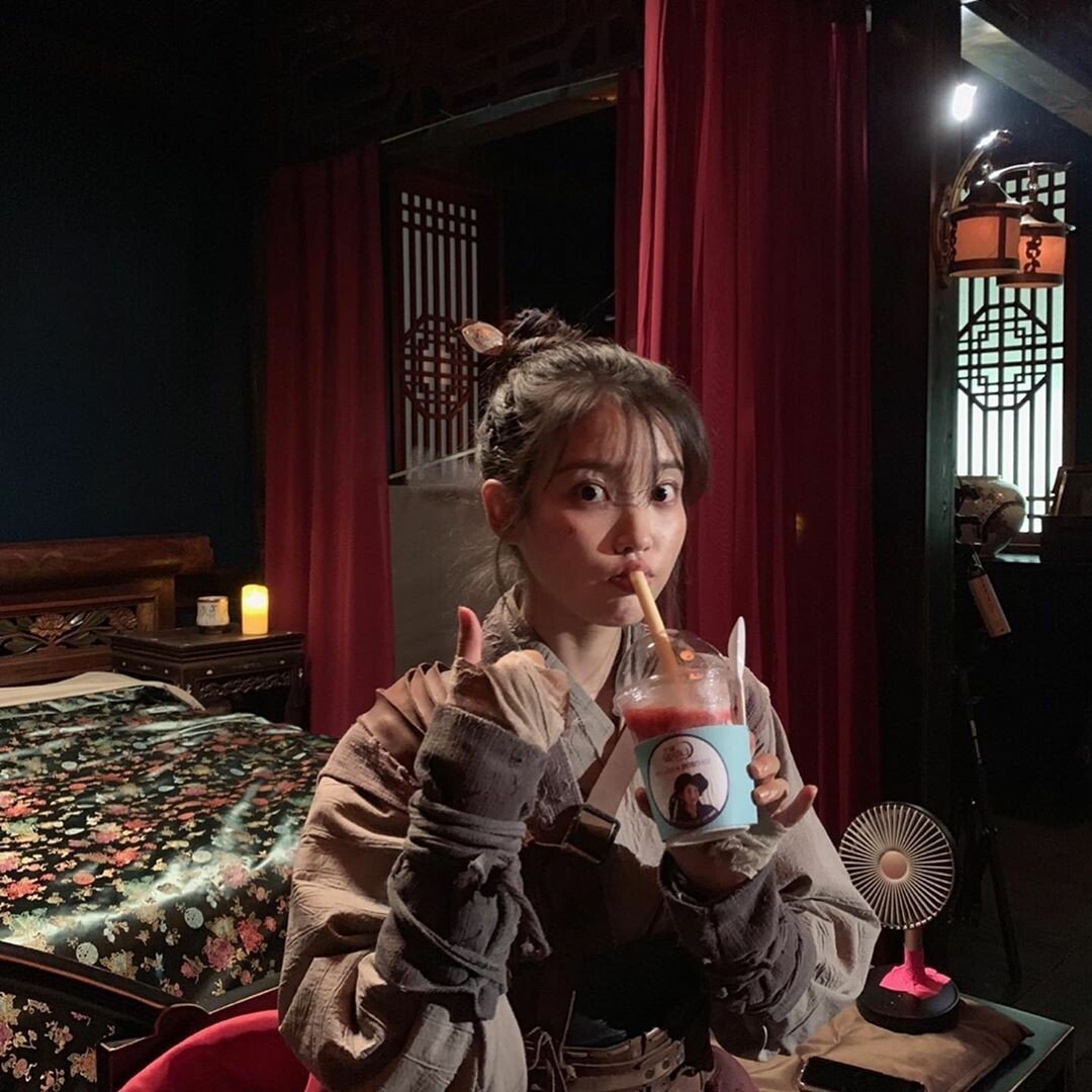 자칭 아이유 팬클럽 회장