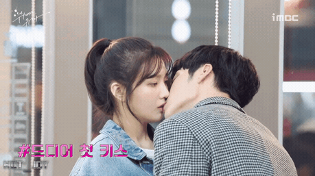 레드벨벳 조이 키스신 소감