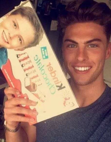 킨더초콜릿의 그 아이 근황.jpg