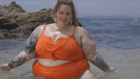 수영복.. 미모 발산..