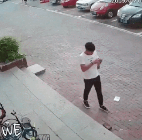 cctv가 잘못했네...