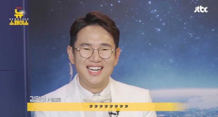 장성규가 웃을때 입만 웃는 이유