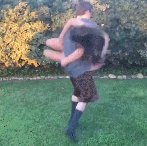 여친을 눕히는 방법