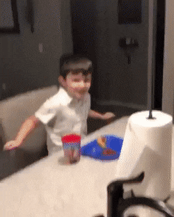 하아... 저놈이 내 형이라니...