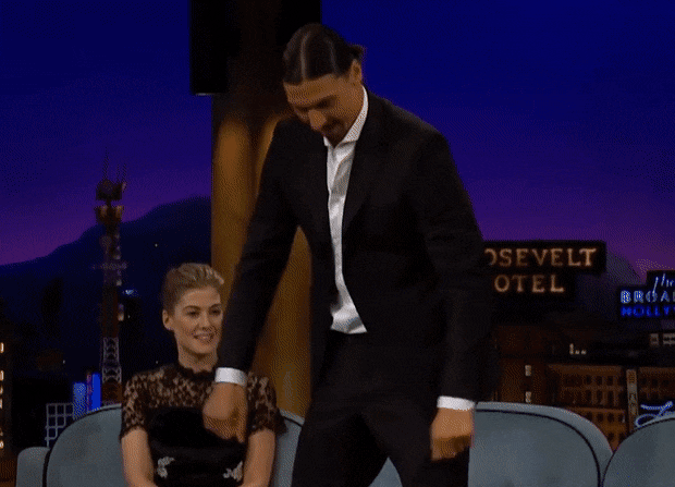 해맑은 즐라탄 ㅋㅋ