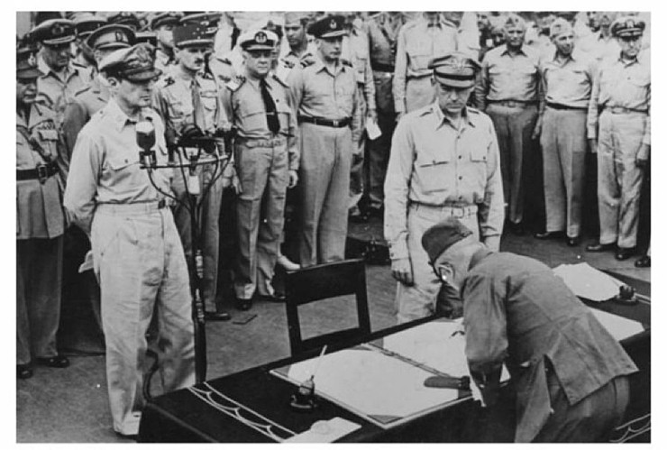 졌는데도 싸인해주는 일본의 팬서비스