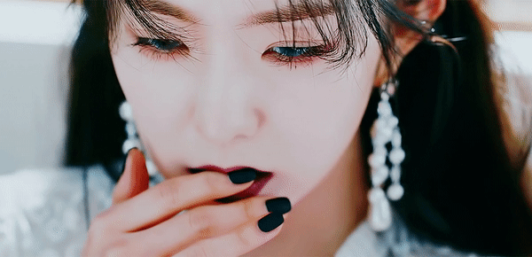 끼부리는 아이린