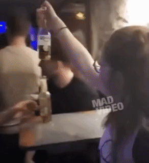 여자는 넣고보고 남자는 싸고본다