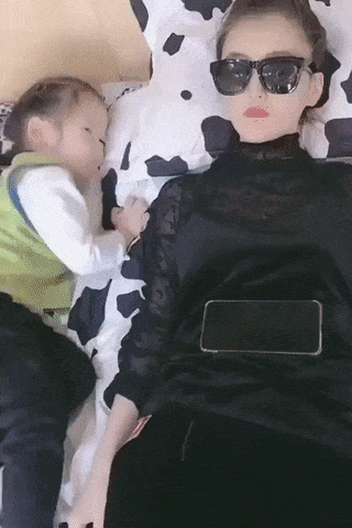 엄마 안잔다.gif