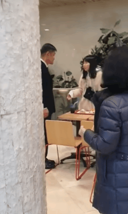 명동 롯데리아 바로그처자