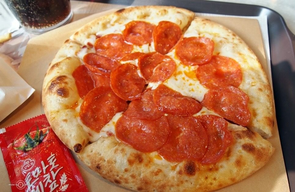 새로운 컨셉의 피자헛