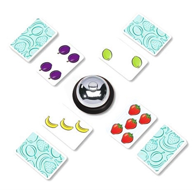 카페에서 조용히 놀았는데 욕먹었어요