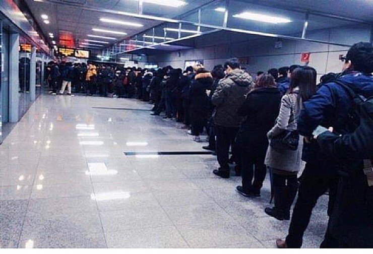 싱글벙글 9호선 지하철 출근길