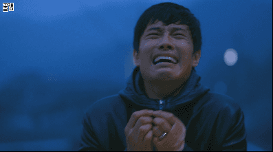 웃고 있지만, 눈은 슬퍼보이는 연기 Best 5