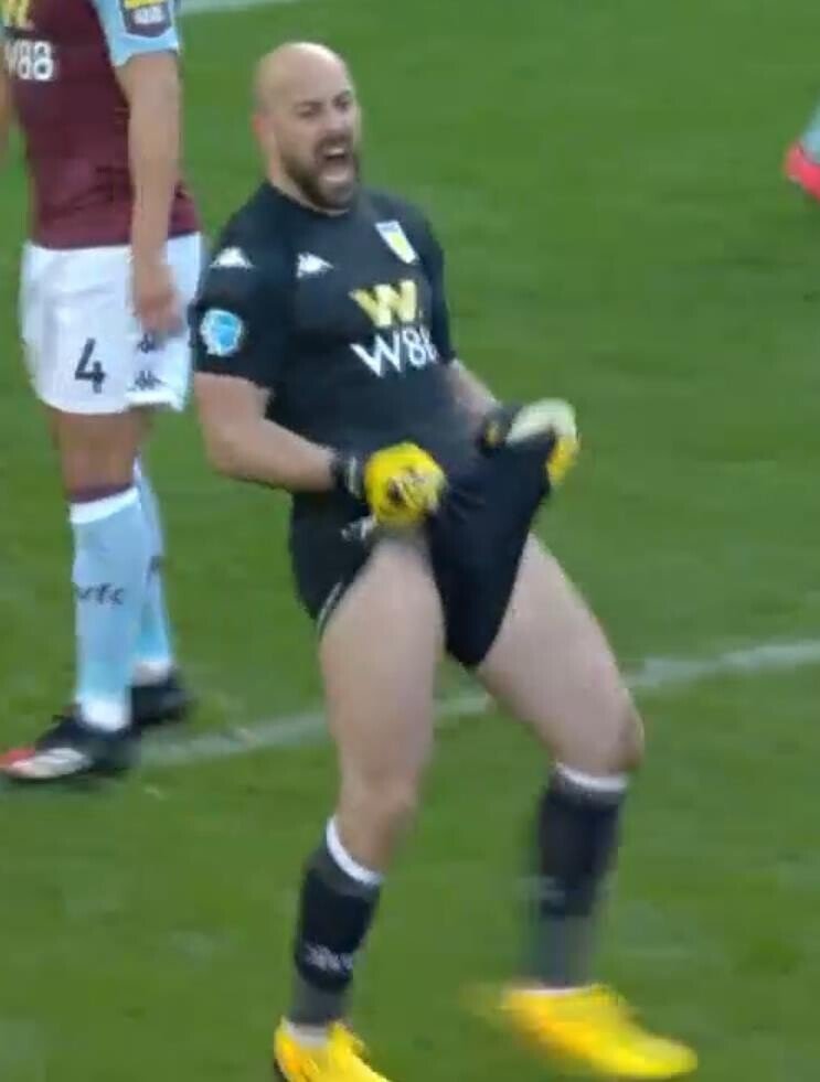 빌라 골키퍼의 빤스리액션