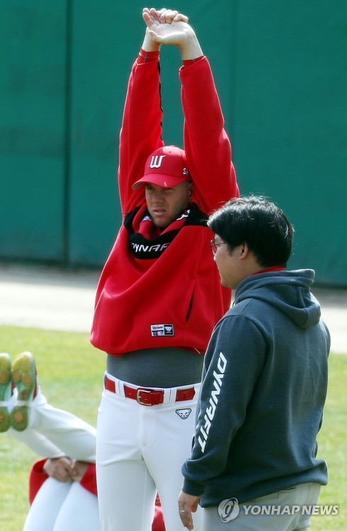 프로야구 내일 연습경기 시작…무관중-마스크 착용