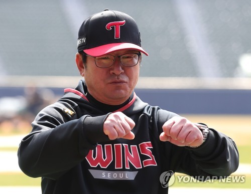 박병호, KBO 두 번째 7년 연속 30홈런 도전…박용택은 최다 출장