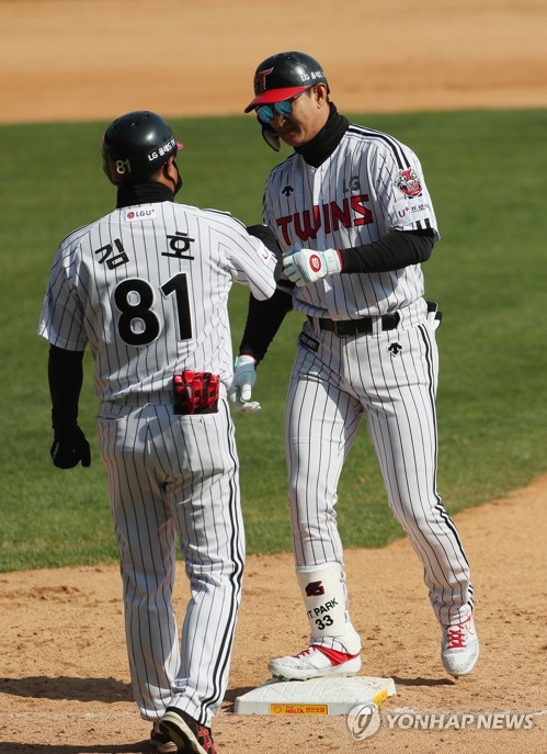 박병호, KBO 두 번째 7년 연속 30홈런 도전…박용택은 최다 출장