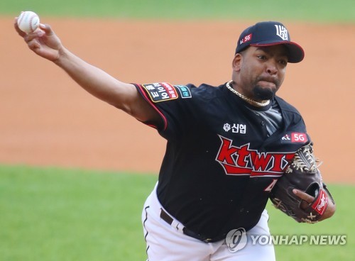 두산 알칸타라, 친정 kt 상대로 5이닝 3피안타 1실점 호투