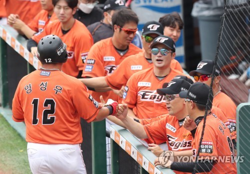 한화, 두산 꺾고 18연패 마침표…노태형 9회말 끝내기 적시타(종합)