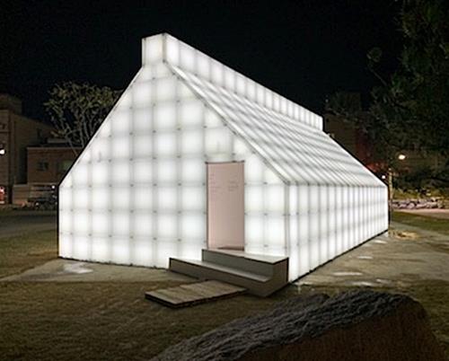 호화 화장실·테니스장 예산 낭비 주장은 정치적 음해