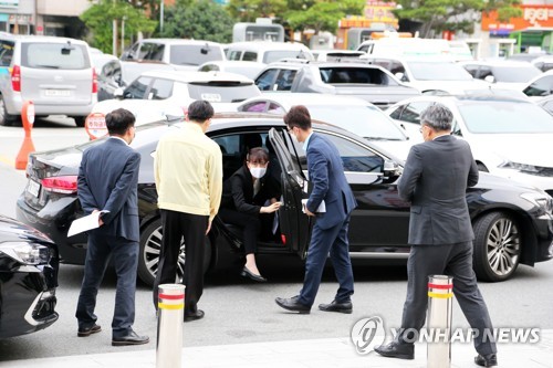 경주 찾은 최윤희 문체부 차관 여성 체육인 선배로서 미안